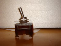 CODE 0101 INTERRUPTEUR OF/ON 10A 250 VAC